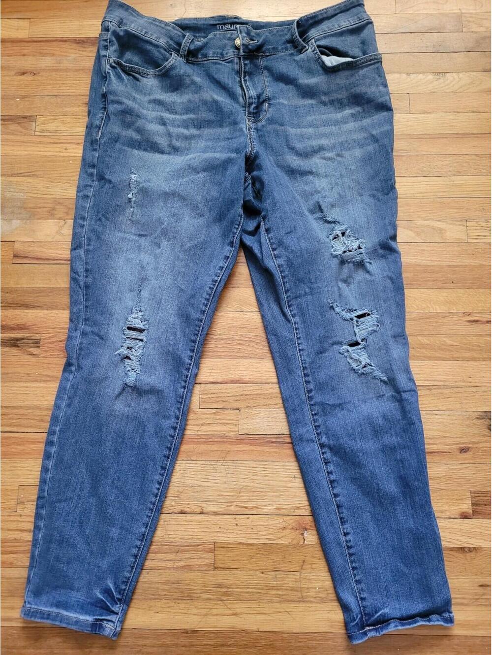 Maurices Jeans Women's Sz 18w Med Wash Normcore Nice Quality Stretch Waist Cute